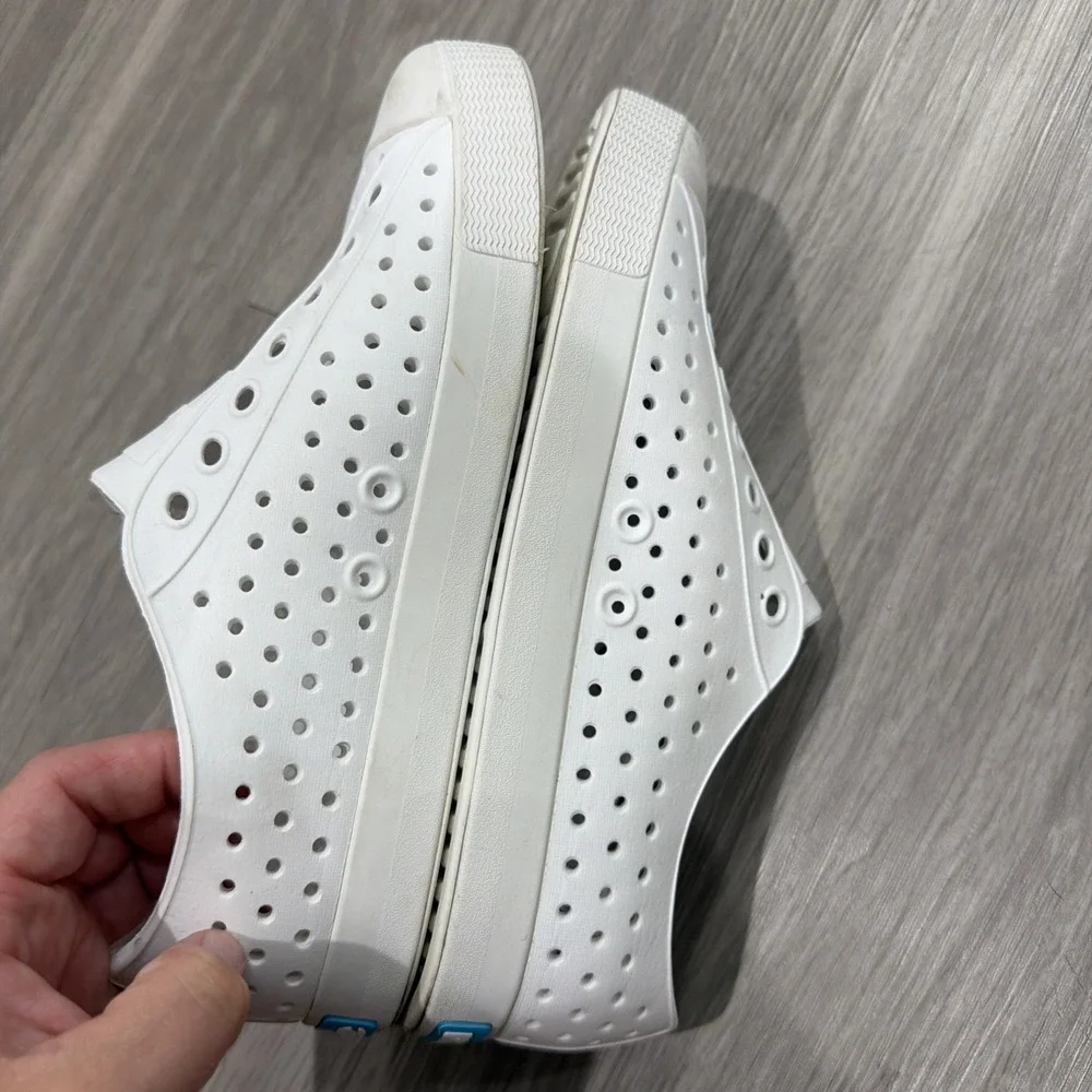 Native White Jefferson Slip On Perforated EVA Shoes Woman's 7 Men's 5